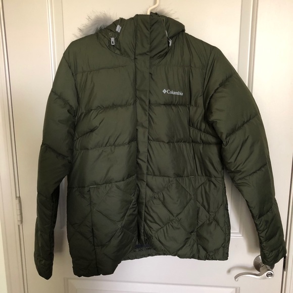 Columbia Jackets & Blazers - Columbia Olive Green Puffer Jacket with Fur Hood